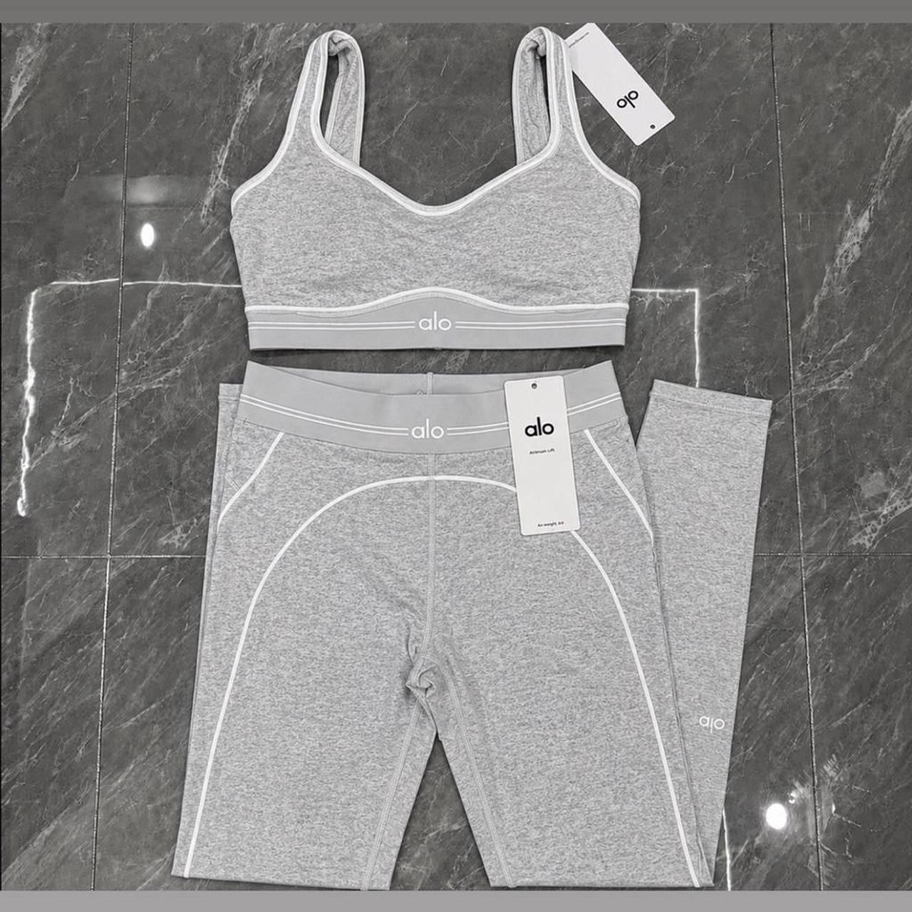 Alo Woman's Grey 2 Piece Set Leggings